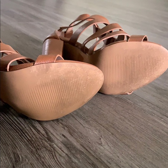 ‼️ SOLD ‼️ Strappy heels ❤️ - Picture 4 of 4
